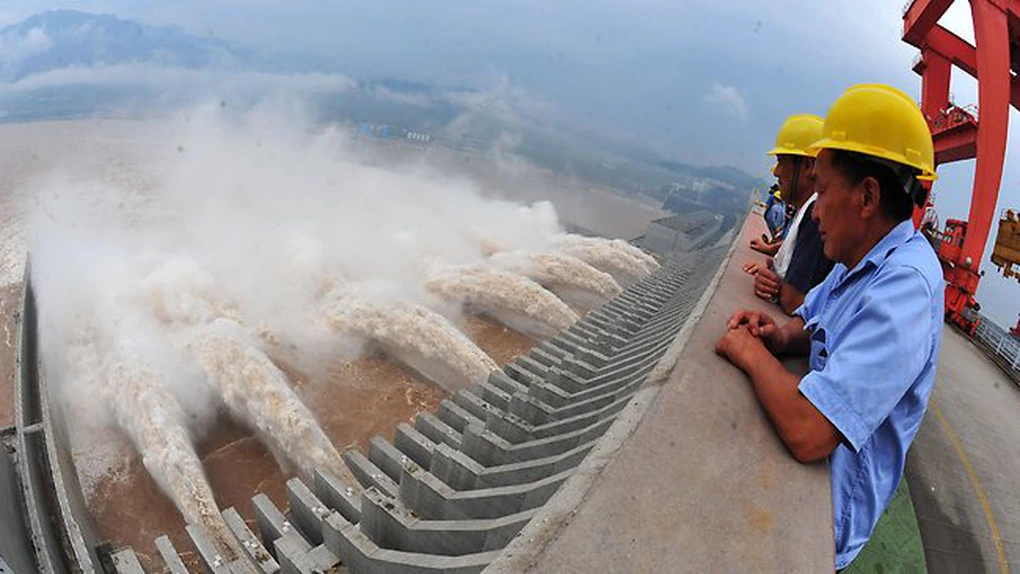 China a început construcţia celui mai înalt baraj hidroelectric din lume
