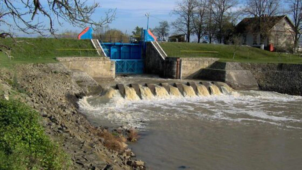 Producătorii de energie hidro vor intra în faliment din cauza taxelor pe apă  – PATRES