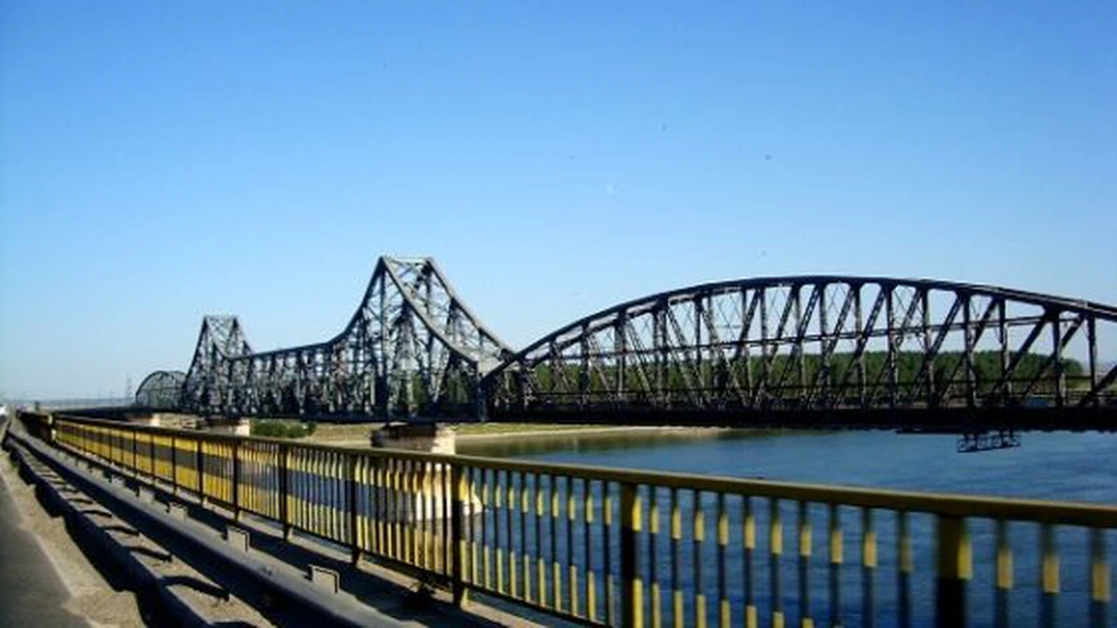 Noul pod de la Cernavodă intră săptămâna viitoare în reparaţii