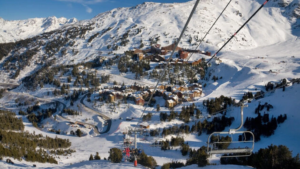 Cât costă vacanţa la schi în Bulgaria, Austria şi Franţa