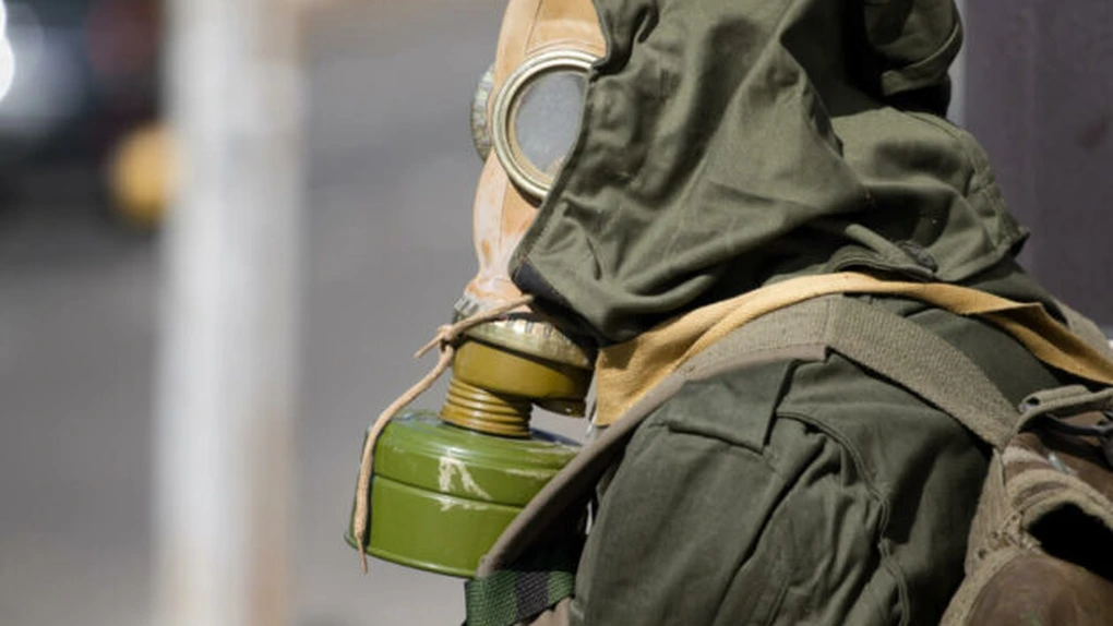 Avertisment de la premierul Franţei: risc de atacuri teroriste cu arme chimice şi bacteriologice