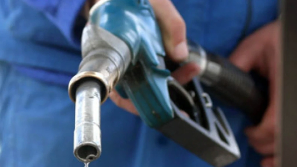 Preţul motorinei s-a prăbuşit. Încă o reducere - cele mai ieftine benzinării din România