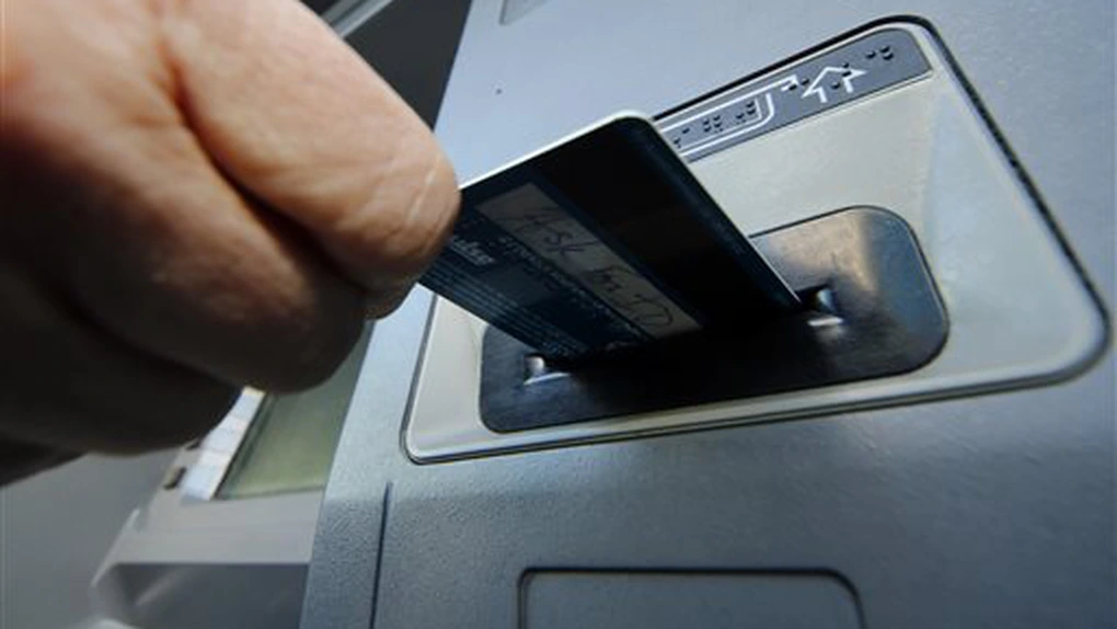 UniCredit Bank dublează reţeaua de ATM, prin parteneriat cu Euronet