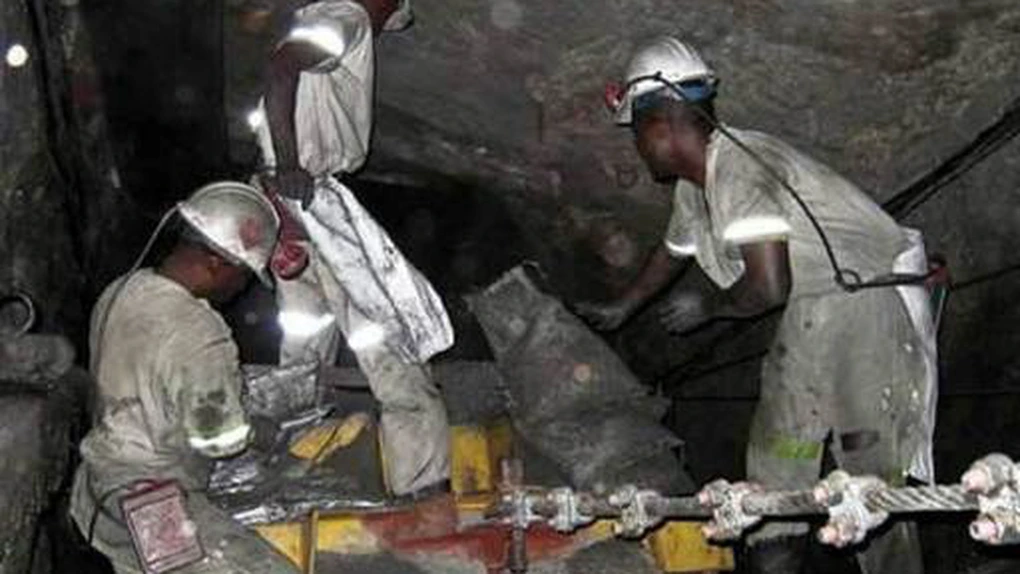 Colosul minier Anglo American dă afară 85.000 de oameni, după prăbuşirea preţurilor materiilor prime