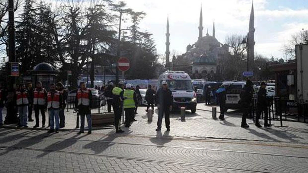 UPDATE Atac terorist de Revelion la un club din Istanbul, soldat cu 39 de morţi; autorul - încă în libertate