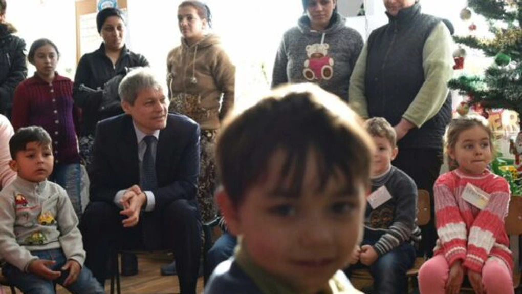 Cioloş: Copiii care nu au un CNP acum vor primi unul, printr-un program inclus în pachetul anti-sărăcie