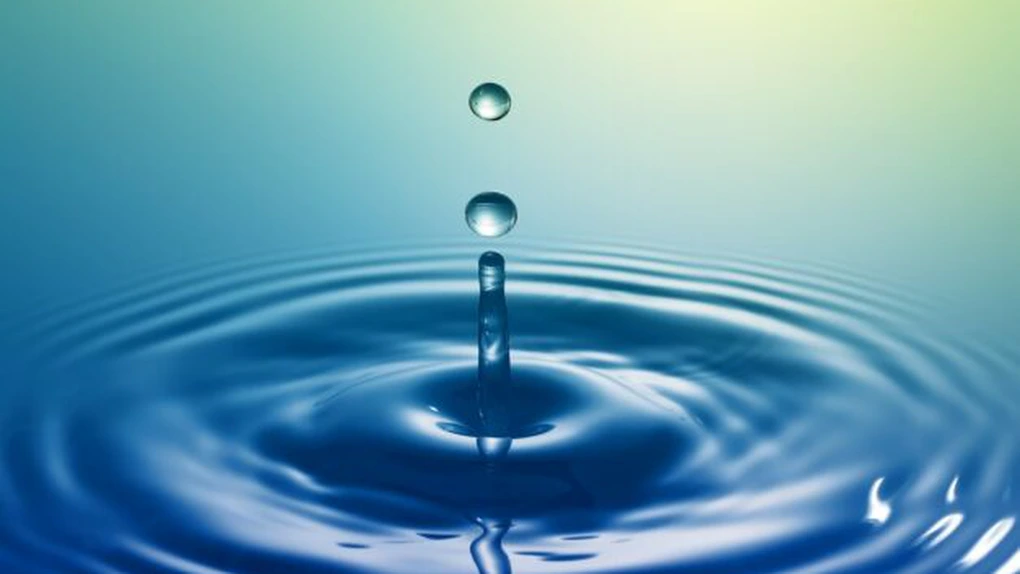 Apemin Tuşnad: Informaţiile ANPC nu se referă la analize efectuate la sursa sau locul de îmbutelire a apei Izvorul Zânelor