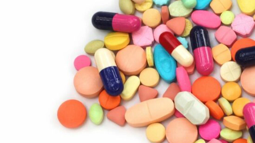 Vânzarea de medicamente pe internet, permisă doar farmaciilor autorizate - Camera Deputaţilor