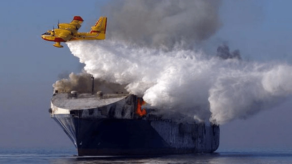 Un petrolier rus a luat foc în Marea Caspică. Echipajul a fost evacuat