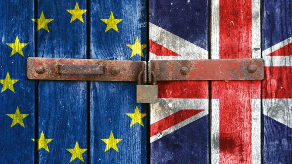 Rămânerea Marii Britanii în UE va aduce o apreciere de cel puţin 10% a lirei sterline - analişti