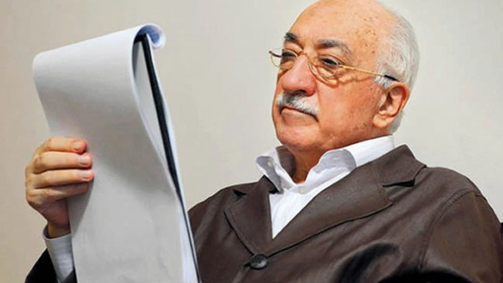 Justiţia turcă a emis mandat pentru arestarea clericului musulman Fehtullah Gulen