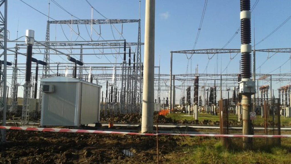 Staţia Transelectrica de la Bradu, de lângă Piteşti, ar putea fi modernizată până în iulie 2018 FOTO