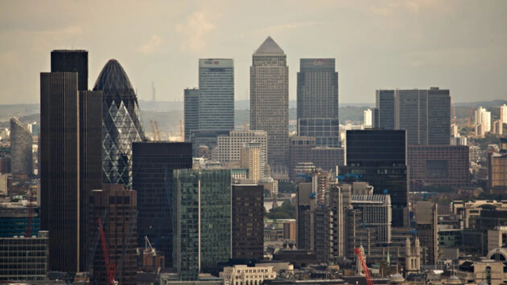 Brexit: Băncile îşi liniştesc angajaţii din Londra