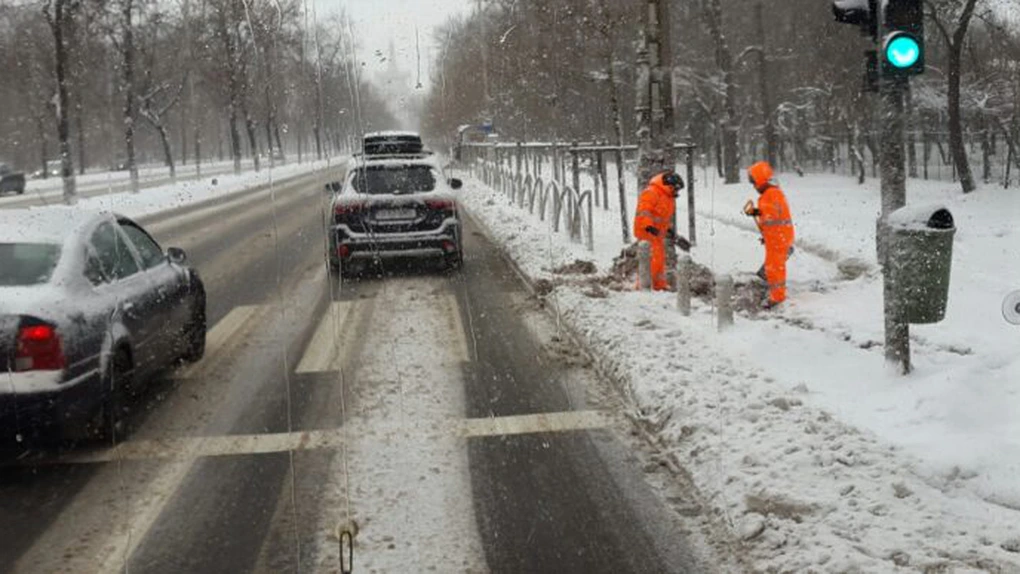 ANM: Ninsoare, lapoviţă, ploaie şi temperaturi minime de zero grade în Capitală, de duminică seara până luni după-amiaza