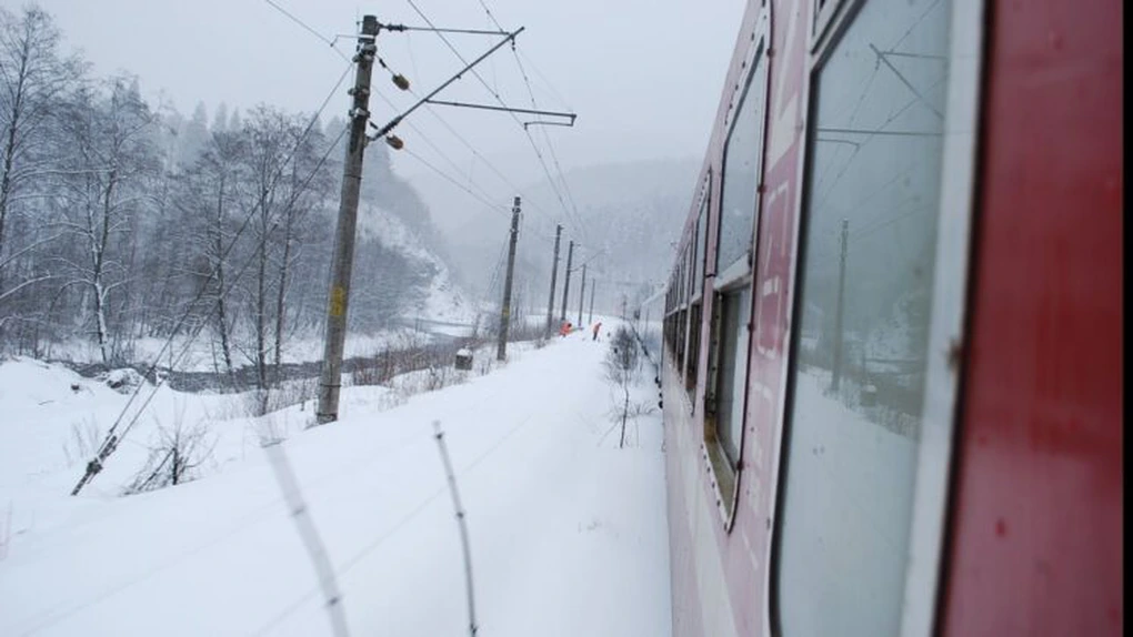 Ministerul Transporturilor a luat măsuri pentru ca circulaţia feroviară să nu fie încurcată de vremea rea