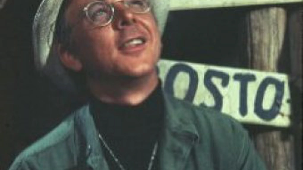 Actorul William Christopher, interpretul preotului din serialul 