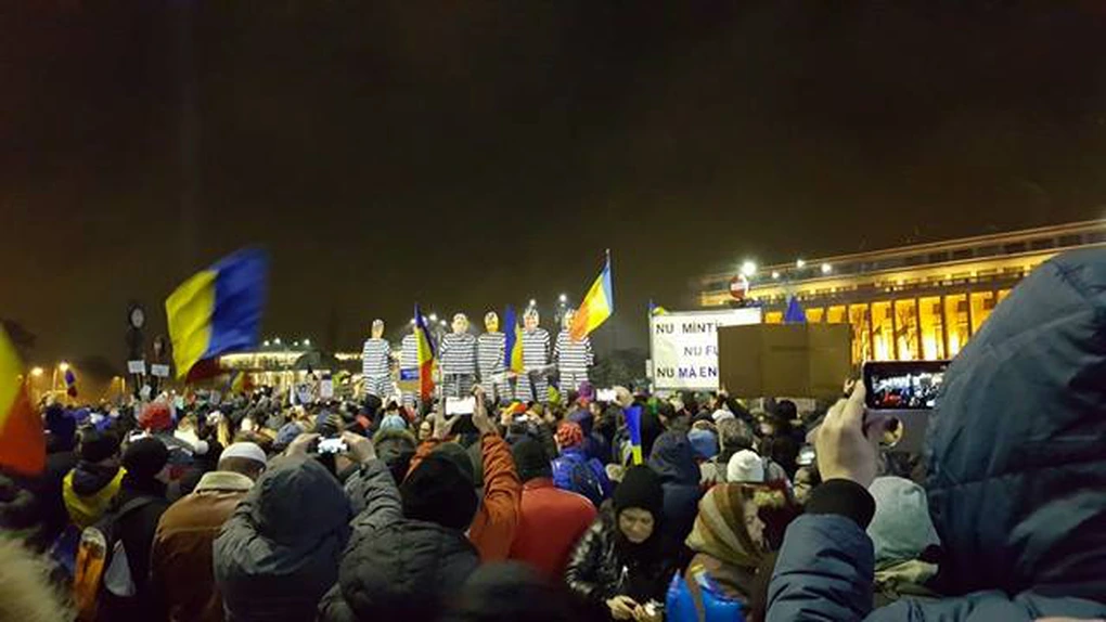 Euronews: Românii, hotărâţi, cer ajutorul Uniunii Europene
