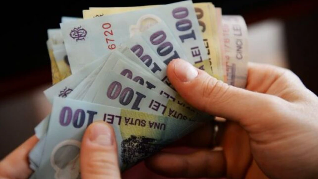 Numărul românilor cu restanţe la bănci a scăzut cu peste 5.000 în februarie, până sub 644.000