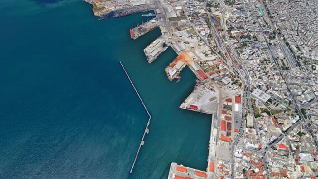 Grecia a primit trei oferte angajante pentru mult aşteptata privatizare a portului Salonic
