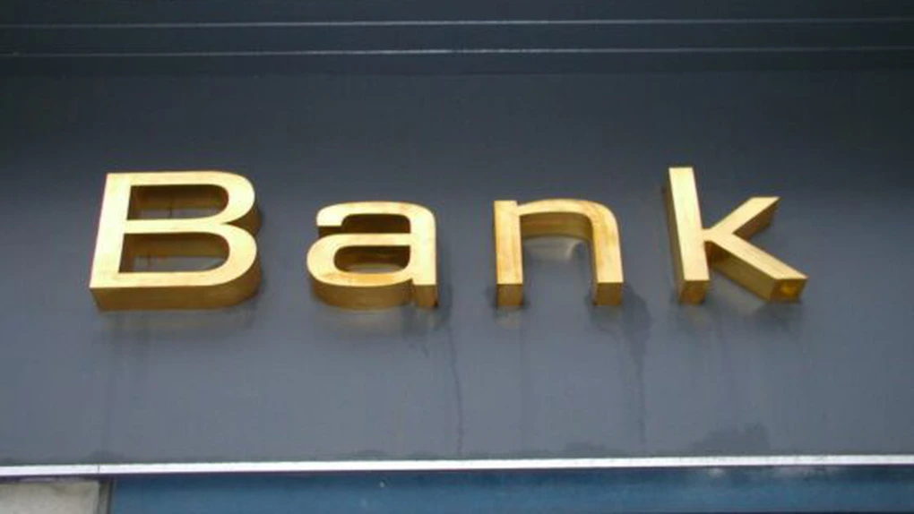 Cel puţin cinci bănci dispar anul acesta din sistemul bancar românesc