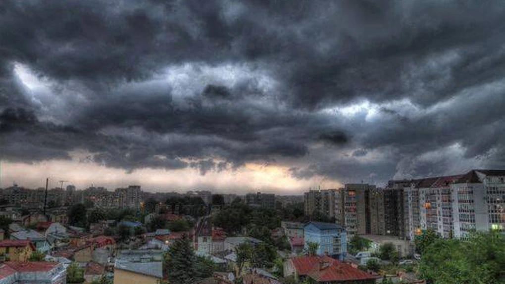 ANM: Cod portocaliu de ploi torențiale până duminică în județele Suceava, Neamţ, Bacău, Vrancea și Buzău. Vreme instabilă în Capitală