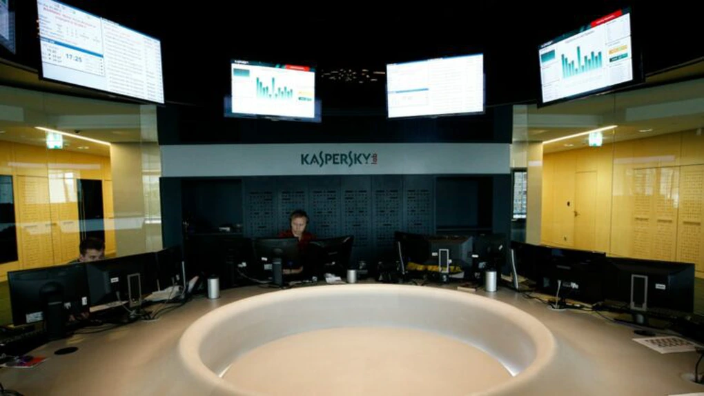 Kaspersky Lab: Unul din trei utilizatori de internet a recunoscut că şi-a spionat partenerul în mediul online