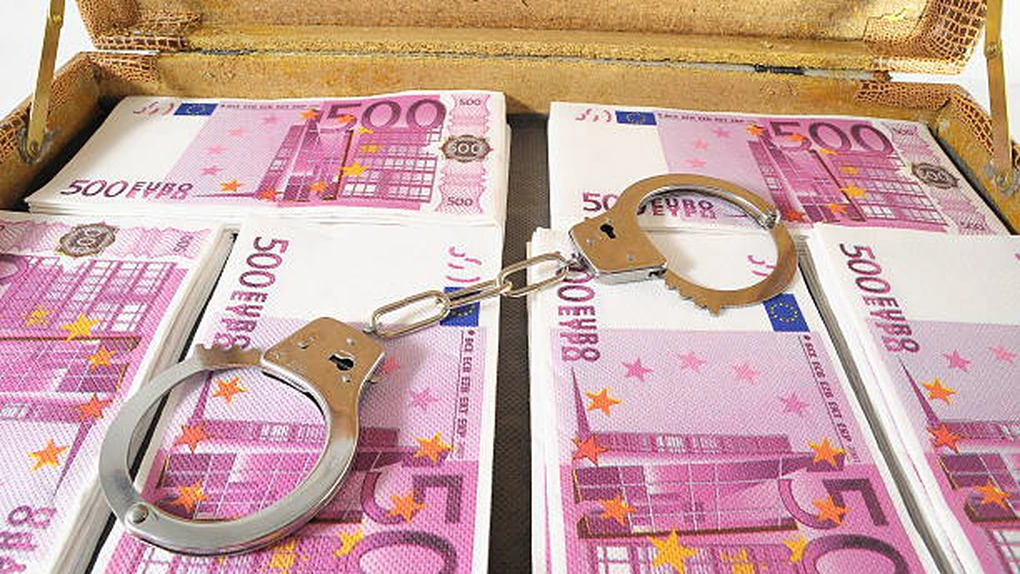 Directoarea din ANAF suspectată că a primit mită un milion de euro, arestată preventiv