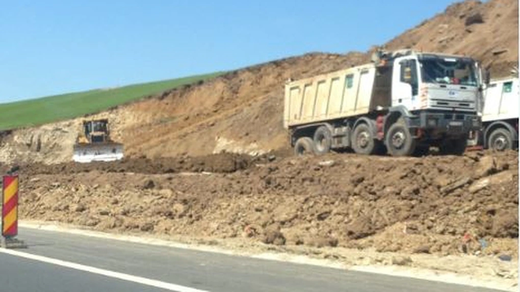 Autostrada de Centură București Sud: Încep lucrările pe lotul 3? Grecii de la Aktor au pus stegulețe pentru marcarea traseului