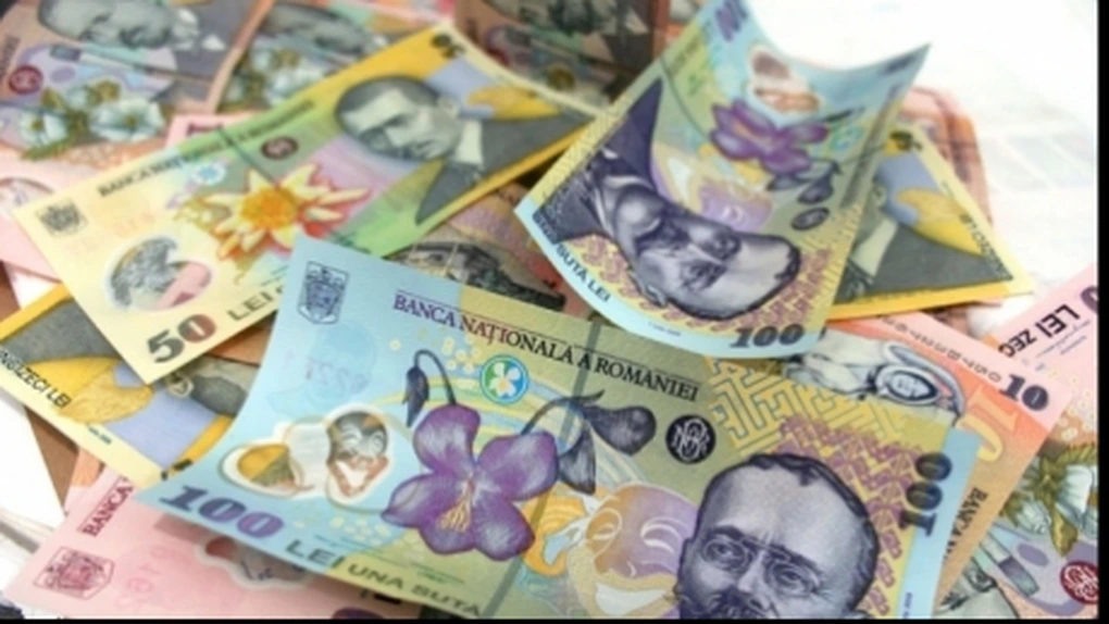 Se schimbă banii. Bancnotele şi monedele cu noua stemă a ţării au fost lansate luni pe piaţă de către Banca Naţională
