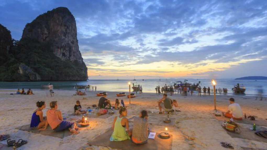 Turiştii din 21 de ţări, printre care şi România, vor fi scutiţi de plata vizelor pentru Thailanda