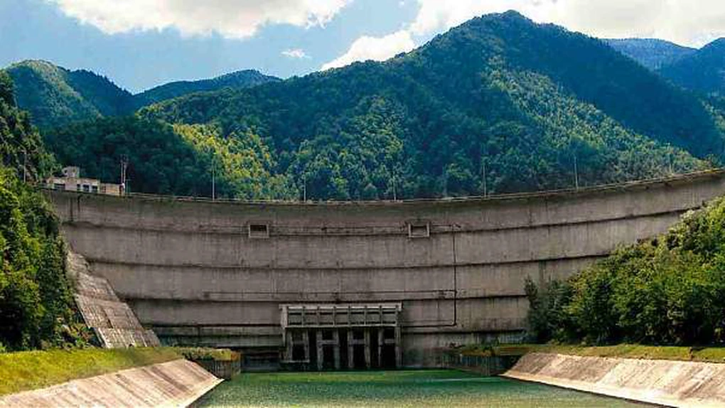 Hidroelectrica modernizează cinci staţii de transformare în judeţul Vâlcea