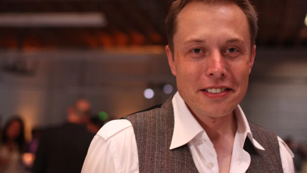 Elon Musk, CEO-ul Tesla şi SpaceX, a anunţat că renunţă la Twitter
