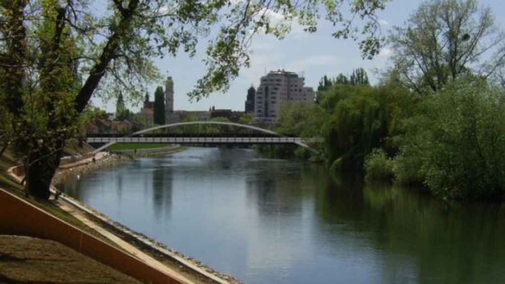 Primăria Oradea construieşte un pod pe Crişul Repede, cu o investiţie de 12,6 mil. lei