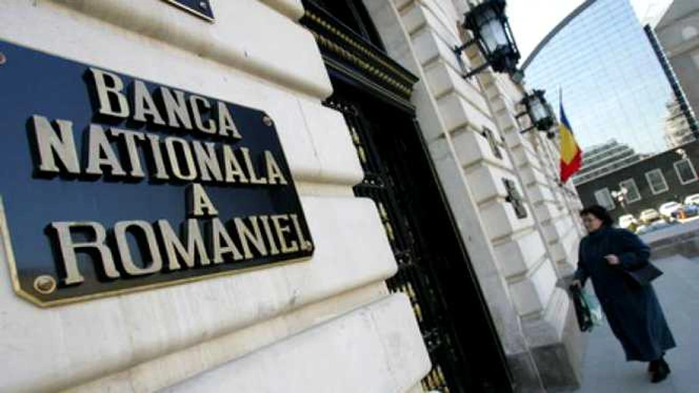 BNR: Formula utilizată de senatorul Zamfir a făcut imposibil dialogul dintre Banca Naţională şi Parlamentul României