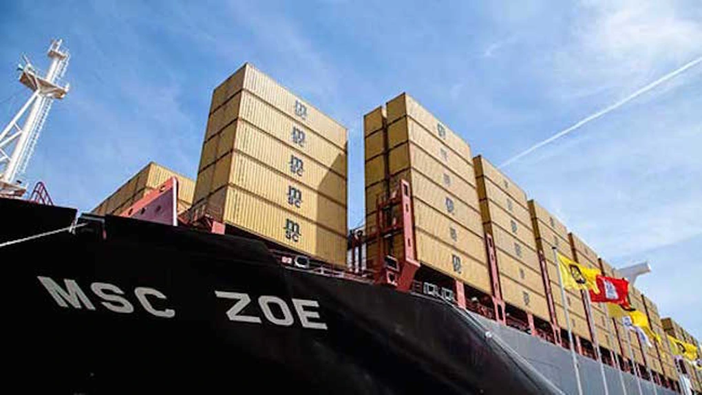 Olanda: 270 de containere, în derivă în Marea Nordului. Trei conţin o 