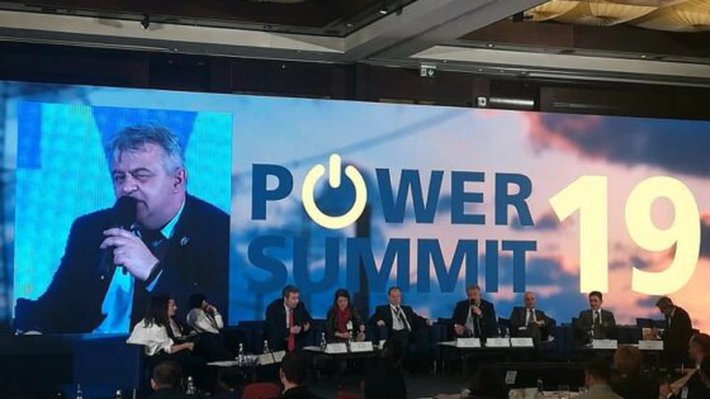 Complexul Energetic Oltenia vrea să facă două parcuri fotovoltaice, de 120 MW, la Rovinari şi Turceni