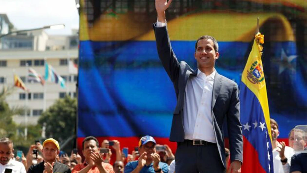 Iohannis: România îl recunoaşte pe Guaido în calitate de preşedinte interimar al Venezuelei