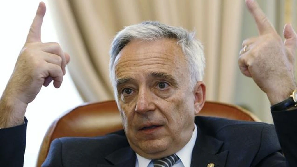 Bloomberg: Mugur Isărescu, cel mai longeviv guvernator, are sprijin pentru încă un mandat