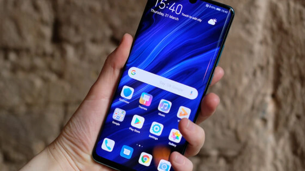 Huawei opreşte producţia de telefoane şi reevaluează obiectivul de a depăşi Samsung până în 2020