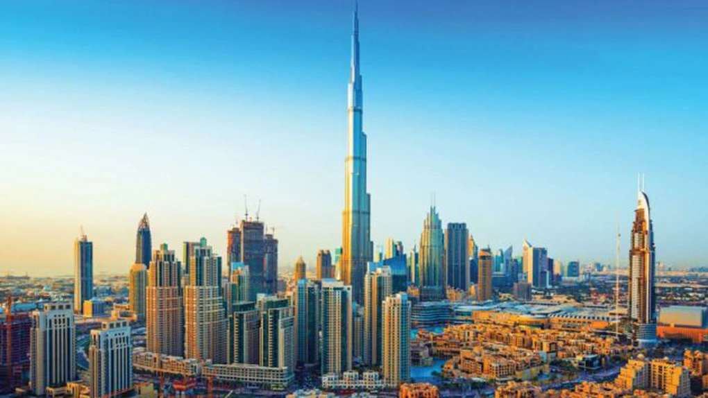 Proprietarul celei mai înalte clădiri din lume, Burj Khalifa, scoate la vânzare cele două punţi de observaţie din vârful turnului
