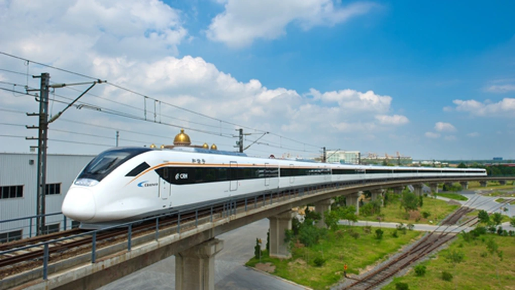 40 de trenuri noi în România - Asocierea chinezilor cu Astra Arad, câştigătoarea licitaţiei şi după reevaluarea dispusă de CNSC