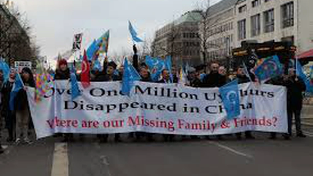 Administrația americană a impus noi sancțiuni împotriva unor instituții chineze pentru încălcarea drepturilor minorității musulmane uigure