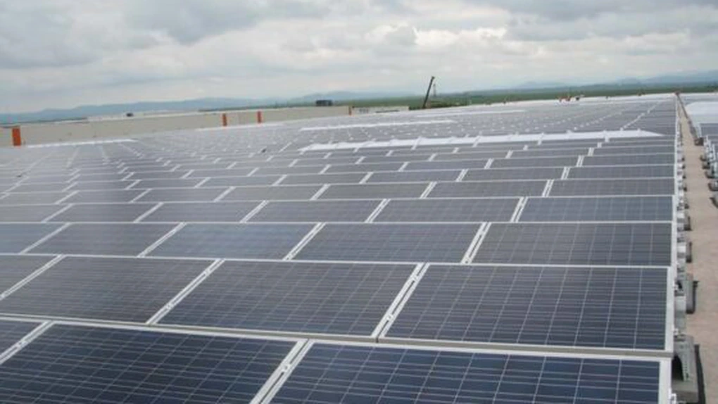 Posibil parc fotovoltaic gigantic, de 700 MW, pe aproape 1.100 de hectare în Arad