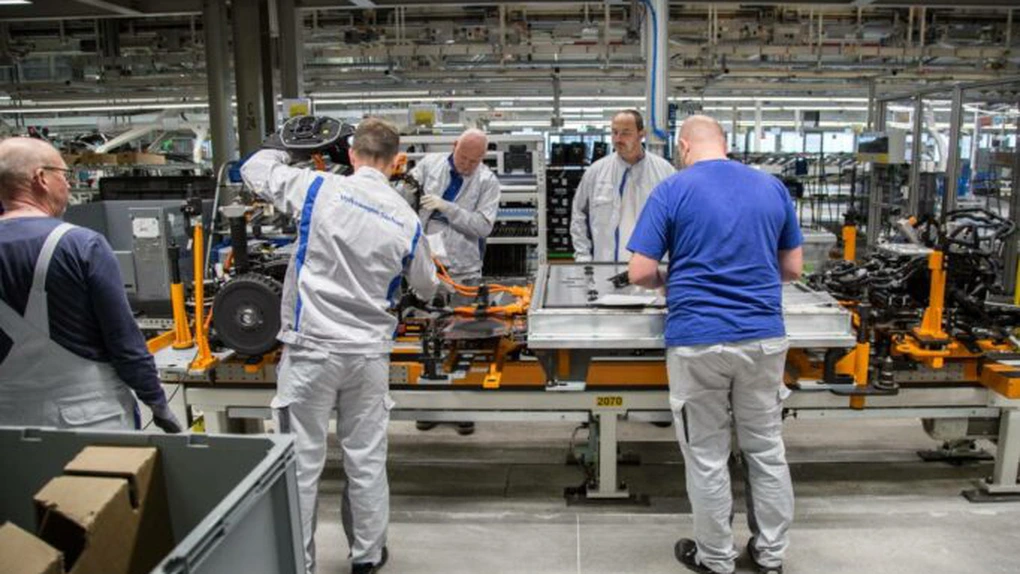 Volkswagen investește două miliarde de euro într-o nouă uzină pentru mașini electrice