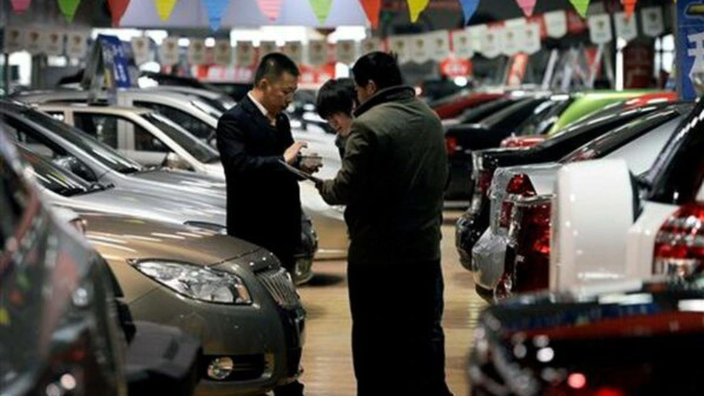 Piața auto chineză scade pentru prima dată după 13 luni