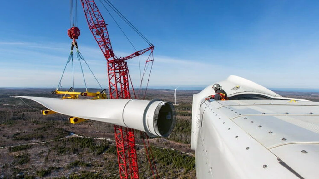 Monsson a câștigat contracte de instalare a zeci de turbine eoliene în Europa. Face angajări, veniturile pot ajunge la 5.000 de euro