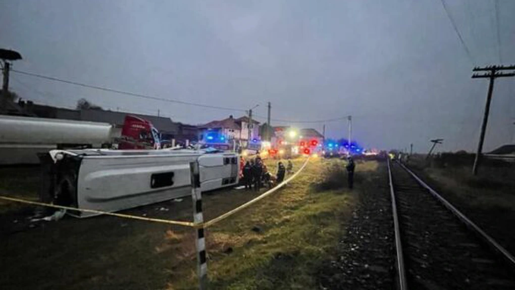 Accident în Bistrița-Năsăud între un autocar și o cisternă încărcată cu motorină. A fost activat planul roșu