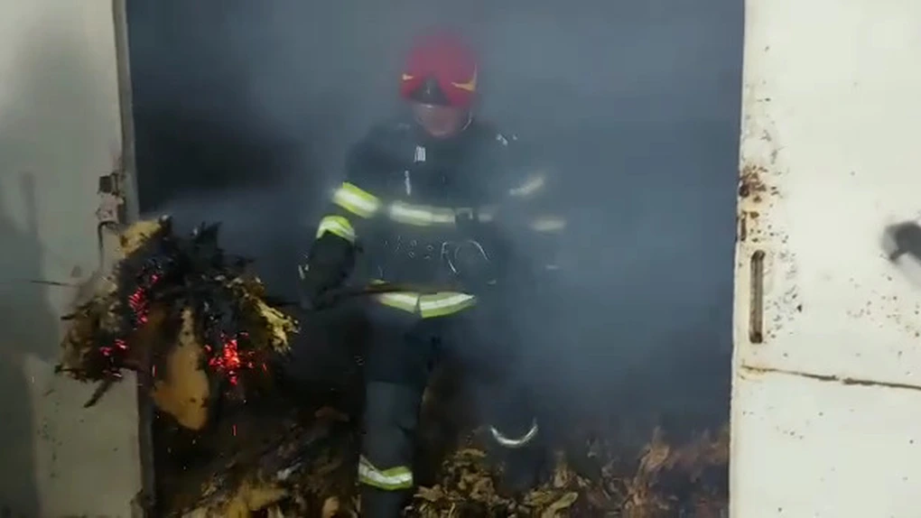 Incendiu la Vama Giurgiu. Pompierii au intervenit cu patru autospeciale