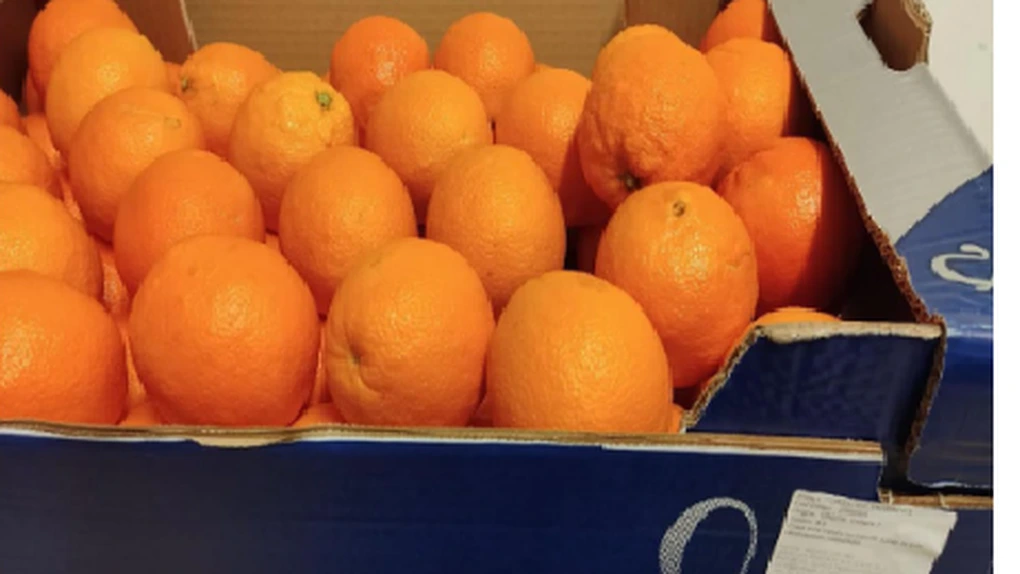Carrefour retrage de la vânzare peste 12 tone de portocale importate din Egipt, dar cu etichetă de Grecia