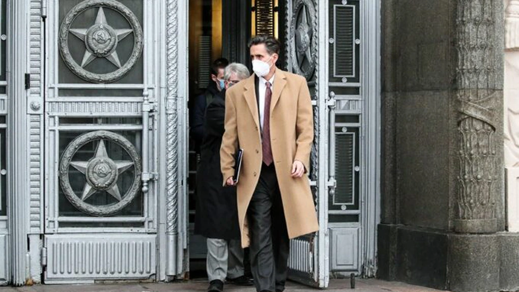 Rusia l-a expulzat pe adjunctul ambasadorului american de la Moscova